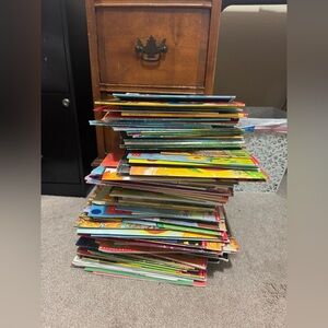 HUGE Scholastic Kids Beginner Reading Books 150+ Used Books